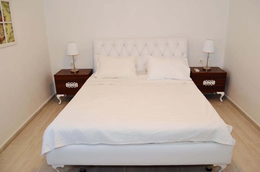Villa Aristoteles Chalki Town Pokoj fotografie